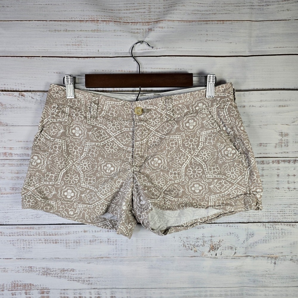 Old Navy Womens Tan White‎ Floral Mid-Rise Chino Shorts Size 4 Boho Summer